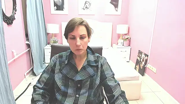 Snapshot of AuroraScript chatting on March 8, 3:35 pm AuroraScript online show from March 8, 3:35 pm