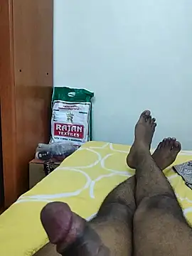 Snapshot of Awesomehotboy chatting on April 2, 7:33 pm Awesomehotboy online show from April 2, 7:33 pm