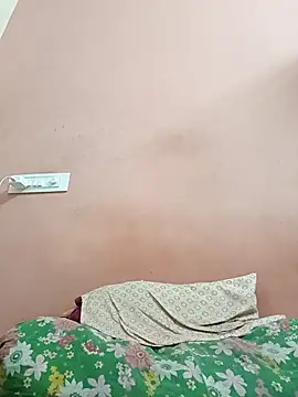 Snapshot of Hotboy1767 chatting on December 28, 11:09 am Hotboy1767 online show from December 28, 11:09 am