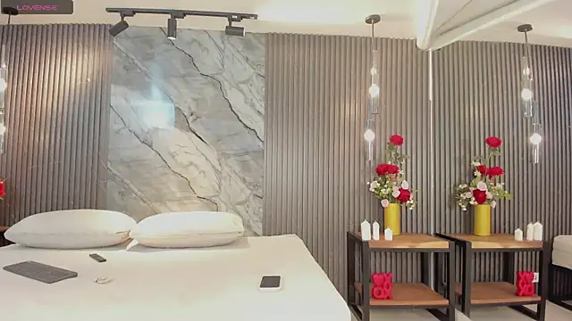 julietha taylor online show from March 5, 2:40 am