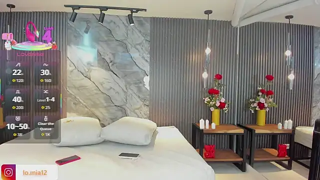 julietha taylor online show from March 11, 12:38 am