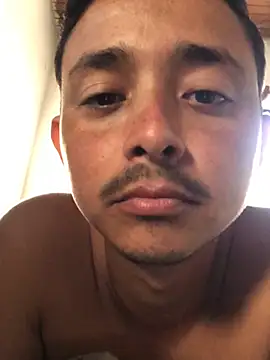 isacalejandroo online show from January 18, 8:30 pm