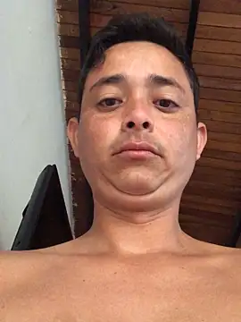 isacalejandroo online show from January 27, 2:35 pm