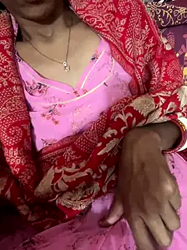 HotRiyacpl online show from December 18, 1:28 pm