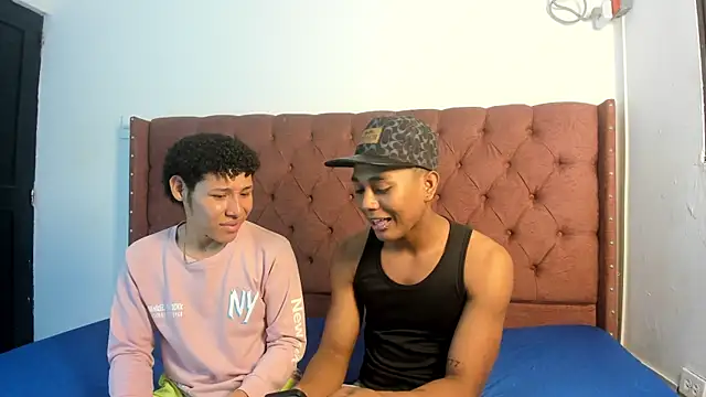 boys yourparty online show from December 1, 1:16 pm