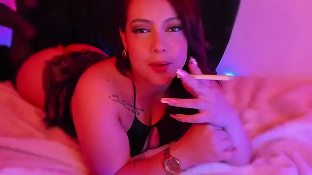 isabelithaa online show from March 11, 11:26 pm