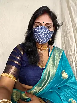 Lovely12streaming online show from October 21, 9:15 pm