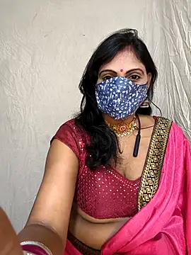 Lovely12streaming online show from November 6, 9:15 pm