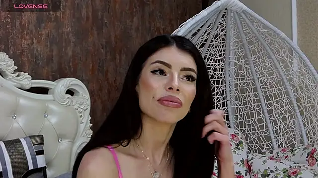 LaraDivine online show from December 3, 12:27 pm