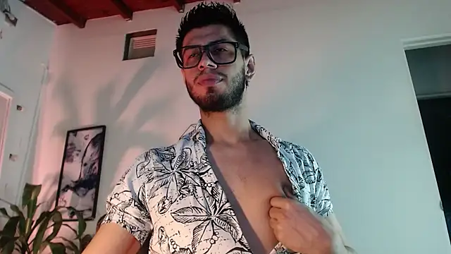 Snapshot of Colby_brown03 chatting on July 13, 9:45 am Colby brown03 online show from July 13, 9:45 am