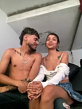 Snapshot of Rouuus12 chatting on January 15, 2:21 pm Rouuus12 online show from January 15, 2:21 pm