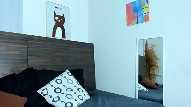 AnnieSofiia online show from February 10, 8:21 pm