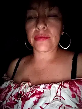 Snapshot of sussy_185 chatting on December 11, 1:05 am sussy 185 online show from December 11, 1:05 am