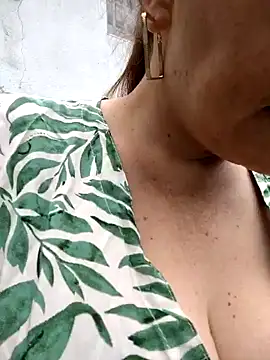 Snapshot of sussy_185 chatting on December 17, 3:17 pm sussy 185 online show from December 17, 3:17 pm