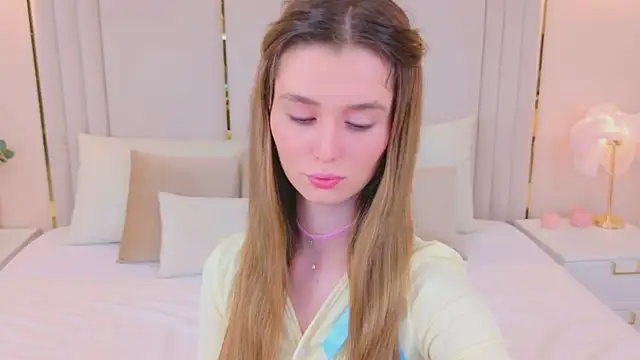 MarybethSnow online show from March 21, 5:05 pm