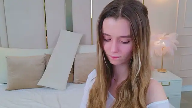 MarybethSnow online show from April 18, 5:17 pm