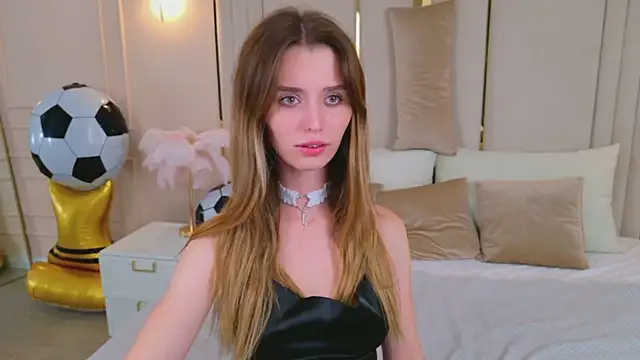 Snapshot of MarybethSnow chatting on July 7, 5:17 pm MarybethSnow online show from July 7, 5:17 pm