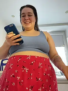 SuzieMurray online show from March 26, 8:20 am