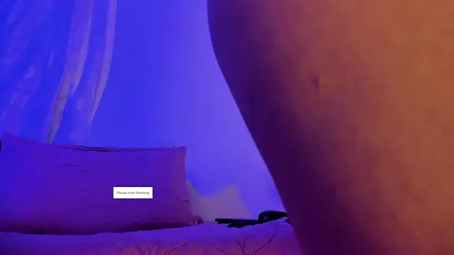 Snapshot of ZaraWest chatting on April 25, 2:47 am ZaraWest online show from April 25, 2:47 am