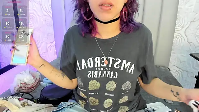 AlexaFoxy18 online show from March 4, 7:58 am