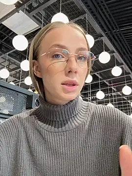 Snapshot of CaseyStar chatting on January 16, 10:10 am CaseyStar online show from January 16, 10:10 am