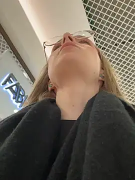 Snapshot of CaseyStar chatting on January 22, 9:46 am CaseyStar online show from January 22, 9:46 am