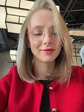 Snapshot of CaseyStar chatting on February 21, 9:24 am CaseyStar online show from February 21, 9:24 am