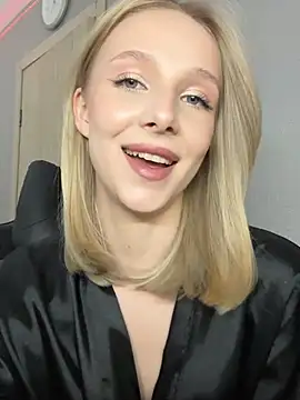 Snapshot of CaseyStar chatting on February 11, 4:12 pm CaseyStar online show from February 11, 4:12 pm