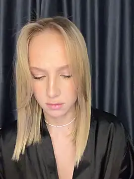 Snapshot of CaseyStar chatting on February 21, 4:08 pm CaseyStar online show from February 21, 4:08 pm