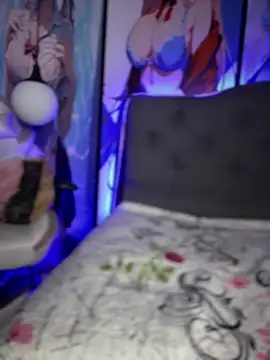 Im Little online show from January 13, 8:47 am