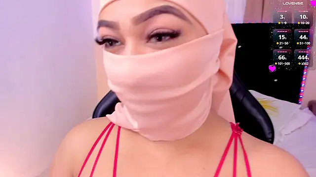 Snapshot of Kendra_Kait chatting on February 14, 12:35 pm Kendra Kait online show from February 14, 12:35 pm