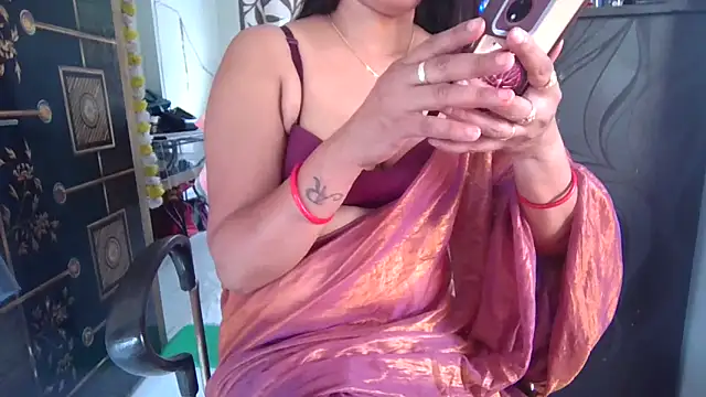 sexy-honey09 online show from March 25, 7:36 am