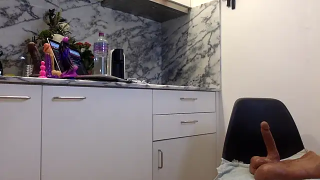 brazilianbbinuk online show from March 8, 6:10 am