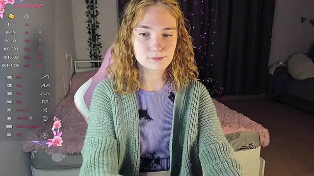 ReddHotPipper online show from January 3, 1:05 am