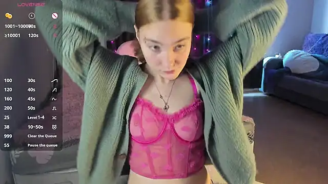 ReddHotPipper online show from February 3, 5:07 am