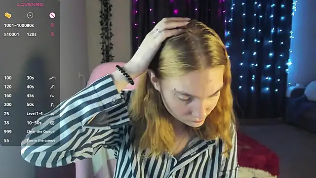 ReddHotPipper online show from February 19, 1:08 am