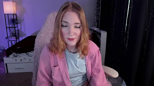 ReddHotPipper online show from October 29, 2:58 am