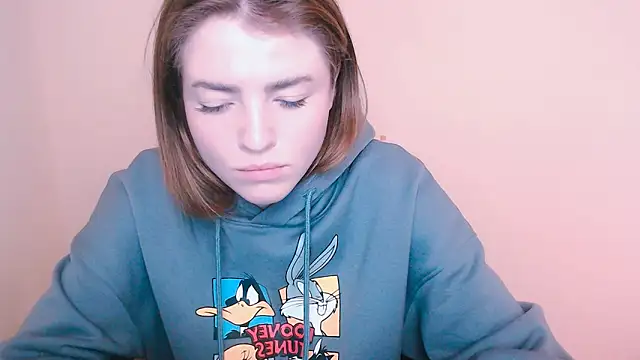 Snapshot of MissOliviaa_ chatting on January 15, 11:43 am MissOliviaa  online show from January 15, 11:43 am