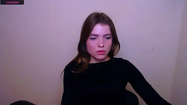 Snapshot of MissOliviaa_ chatting on February 16, 10:54 am MissOliviaa  online show from February 16, 10:54 am