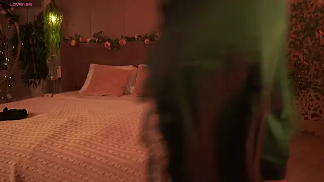 Snapshot of Smiley_Mia chatting on September 20, 5:08 am Smiley Mia online show from September 20, 5:08 am