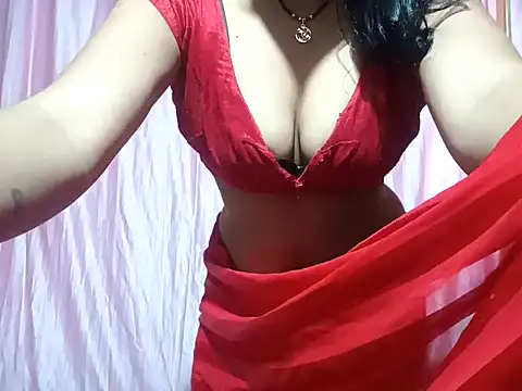 Snapshot of poojaxxx65 chatting on January 16, 3:45 am poojaxxx65 online show from January 16, 3:45 am