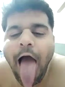 Happyman300 online show from November 17, 10:04 pm