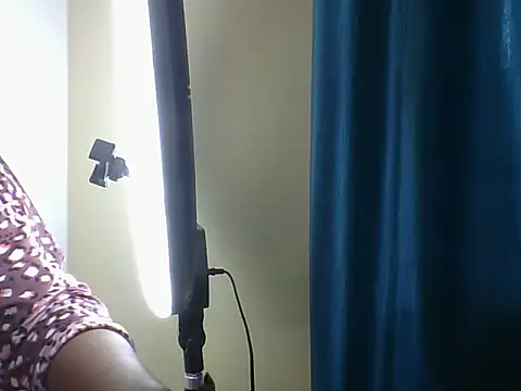 Snapshot of Sexy_Sonu_Bebu chatting on June 25, 5:34 am Sexy Sonu Bebu online show from June 25, 5:34 am