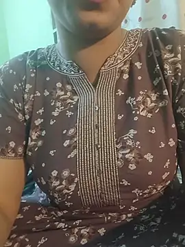 Snapshot of Sexy_Sonu_Bebu chatting on July 5, 5:42 pm Sexy Sonu Bebu online show from July 5, 5:42 pm