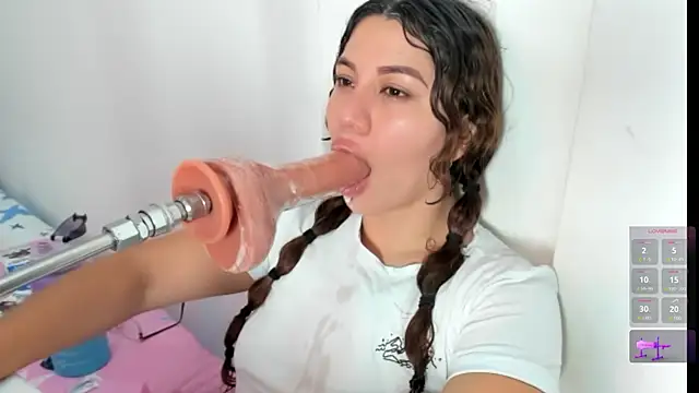 Snapshot of hade_cute chatting on February 26, 11:48 pm hade cute online show from February 26, 11:48 pm