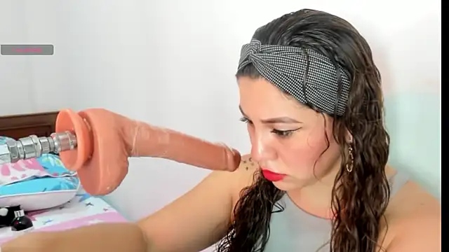 Snapshot of hade_cute chatting on March 4, 4:41 pm hade cute online show from March 4, 4:41 pm