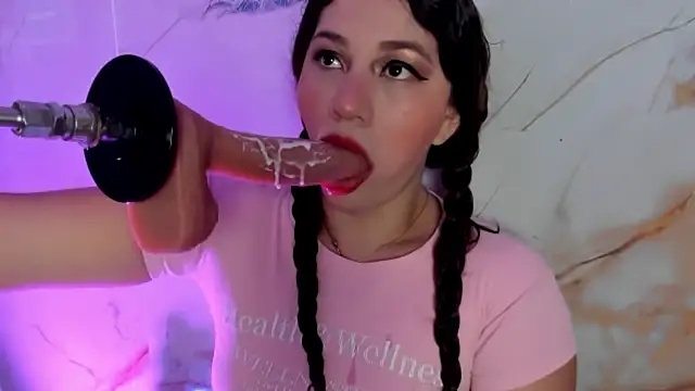 Snapshot of hade_cute chatting on December 4, 5:32 pm hade cute online show from December 4, 5:32 pm