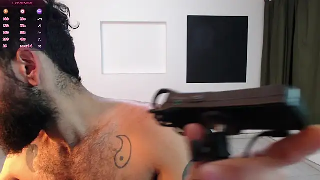 Snapshot of Drogamma chatting on February 8, 5:18 am Drogamma online show from February 8, 5:18 am