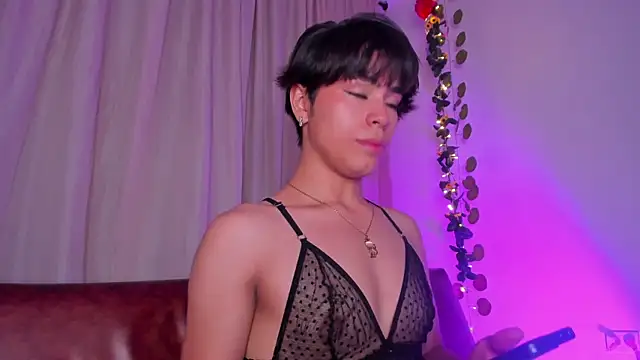 Little michell online show from September 20, 4:35 am