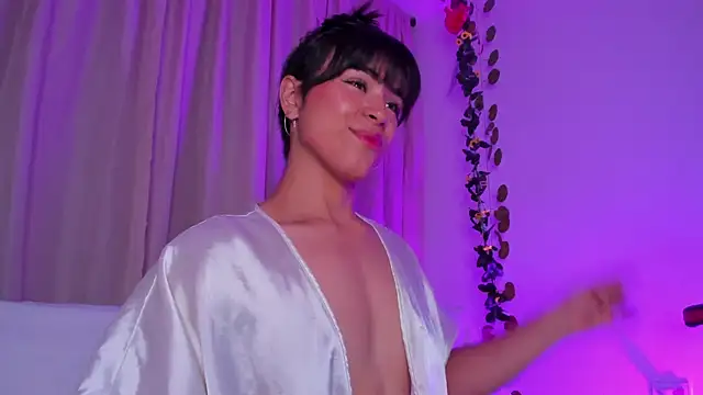 Little michell online show from October 7, 2:09 am